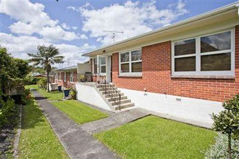 Photo of property in 2/25 Corunna Road, Milford, Auckland, 0620