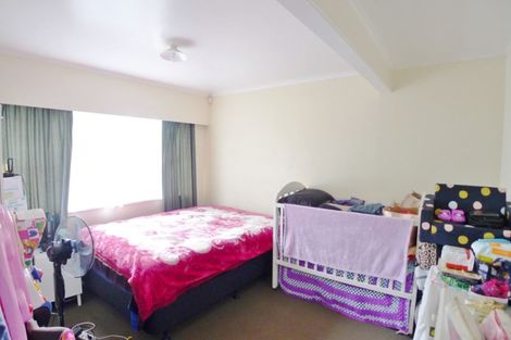 Photo of property in 28 Sturdee Road, Manurewa, Auckland, 2102