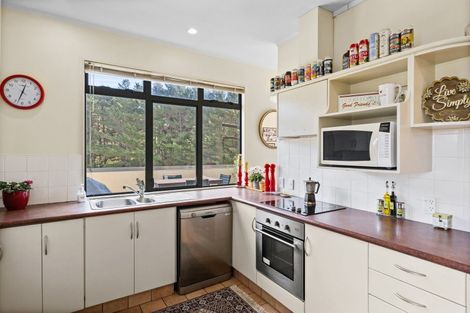 Photo of property in 568g Adelaide Road, Berhampore, Wellington, 6023