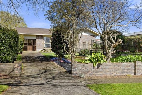 Photo of property in 13 Aratapu Street, Waitara, 4320