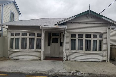Photo of property in 7 Moir Street, Mount Victoria, Wellington, 6011