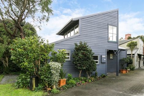Photo of property in 9 Waikowhai Street, Ngaio, Wellington, 6035