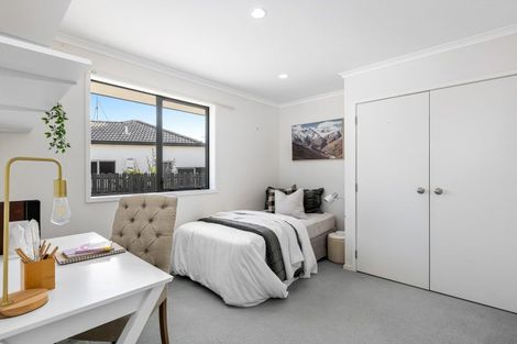 Photo of property in 37 Rivervale Grove, Stanmore Bay, Whangaparaoa, 0932