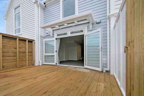 Photo of property in 31-41 Pirie Street, Mount Victoria, Wellington, 6011