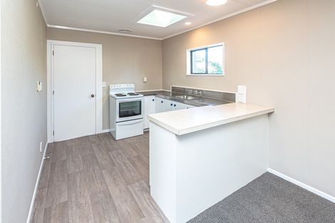 Photo of property in 68 Carlton Avenue, College Estate, Whanganui, 4500