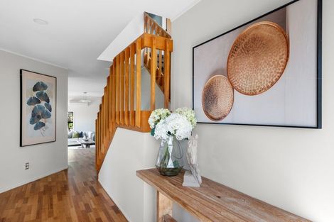 Photo of property in 29 Calypso Place, Rothesay Bay, Auckland, 0630