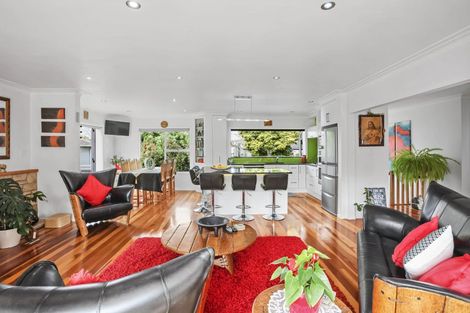 Photo of property in 19 Merchant Avenue, Te Atatu South, Auckland, 0610