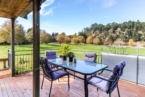 Photo of property in 810 Tukairangi Road, Acacia Bay, Taupo, 3385