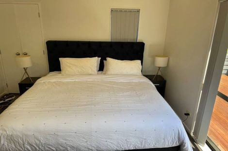 Photo of property in 28 Waterview Downs, Waterview, Auckland, 1026