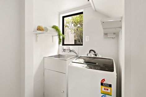 Photo of property in 12 Vallance Street, Kilbirnie, Wellington, 6022