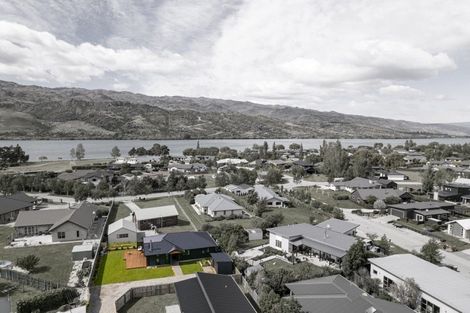 Photo of property in 8a Missy Crescent, Mount Pisa, Cromwell, 9383