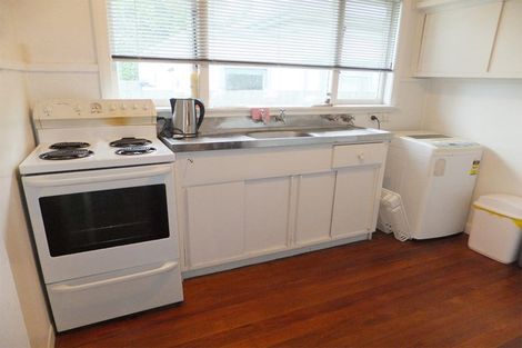 Photo of property in 8/23 Frederick Street, Waltham, Christchurch, 8011