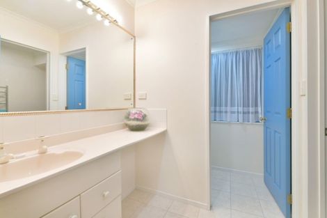 Photo of property in 36 Kath Hopper Drive, Orewa, 0931