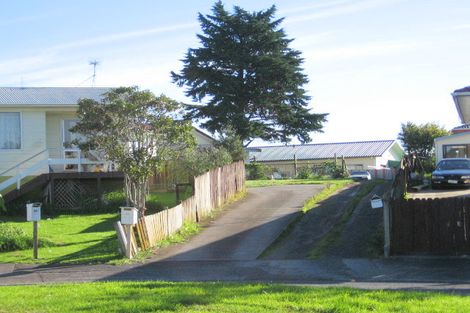 Photo of property in 17 Vetori Place, Clover Park, Auckland, 2023