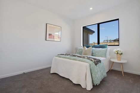 Photo of property in 16 Awa Avenue, Helensville, 0800