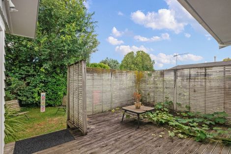 Photo of property in 35 Highbury Drive, Levin, 5510