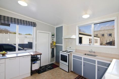 Photo of property in 85 Cheviot Street, Roxburgh, 9500