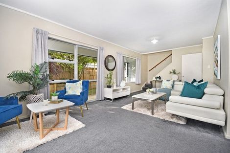 Photo of property in 1/56a Youngs Road, Papakura, 2110
