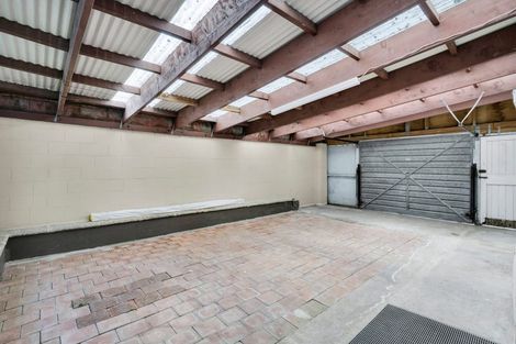 Photo of property in 382 South Road, Omata, New Plymouth, 4374