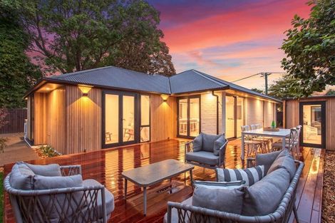 Photo of property in 35 Tui Street, Fendalton, Christchurch, 8041