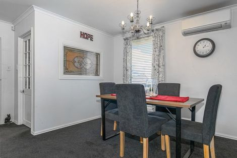 Photo of property in 16 Gavin Place, Huntly, 3700