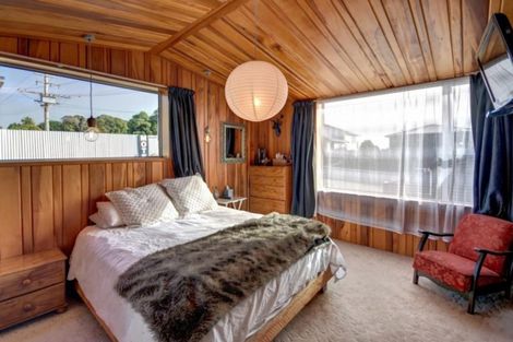 Photo of property in 11 Rata Street, Upper Vogeltown, New Plymouth, 4310