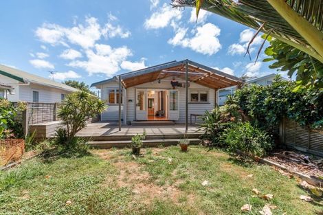 Photo of property in 13 Chester Avenue, Westmere, Auckland, 1022