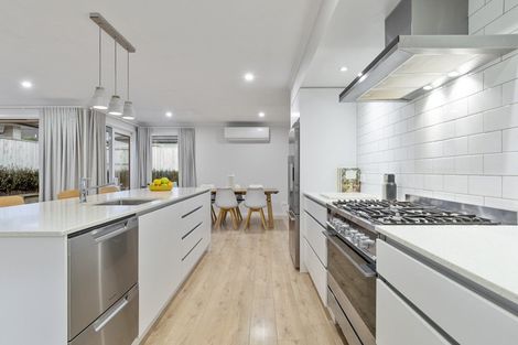 Photo of property in 24 Penetaka Heights, Pyes Pa, Tauranga, 3112