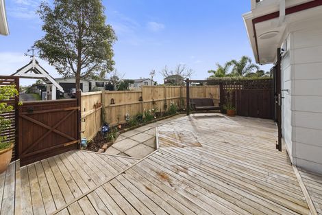 Photo of property in 83 St Annes Crescent, Wattle Downs, Auckland, 2103