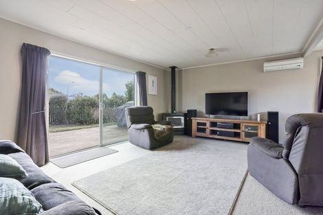 Photo of property in 11 Coleman Place, Darfield, 7510