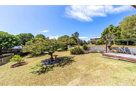 Photo of property in 1394 Whangaparaoa Road, Army Bay, Whangaparaoa, 0930
