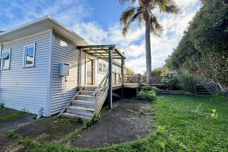 Photo of property in 48 Astley Avenue, New Lynn, Auckland, 0600