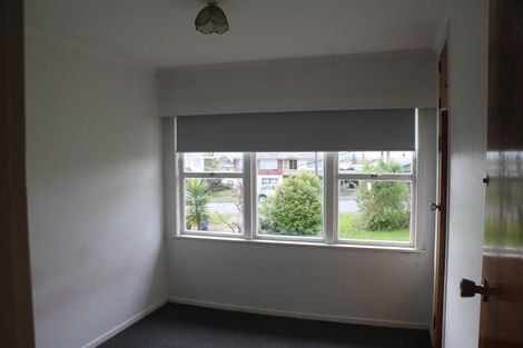 Photo of property in 24 Hepburn Road, Glendene, Auckland, 0602