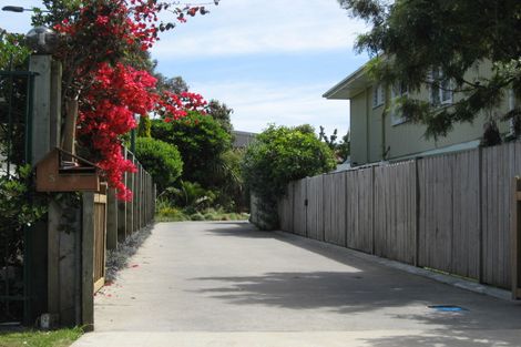 Photo of property in 5 Miller Road, Mangere Bridge, Auckland, 2022