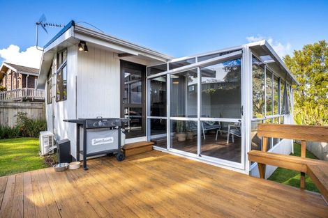 Photo of property in 21 Cumberland Street, Merrilands, New Plymouth, 4312