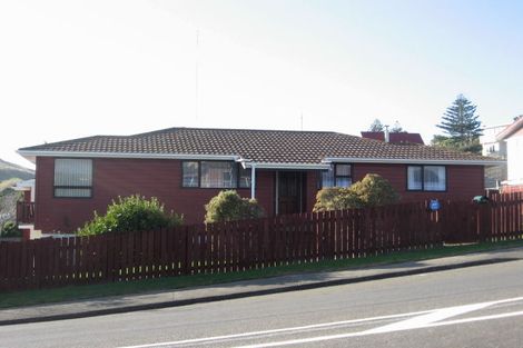 Photo of property in 18 Bay Drive, Titahi Bay, Porirua, 5022