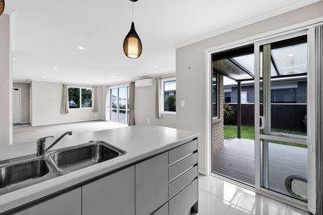 Photo of property in 6 Wills Road, Bell Block, New Plymouth, 4312