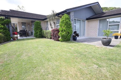 Photo of property in 35 Rochfort Crescent, Pyes Pa, Tauranga, 3112