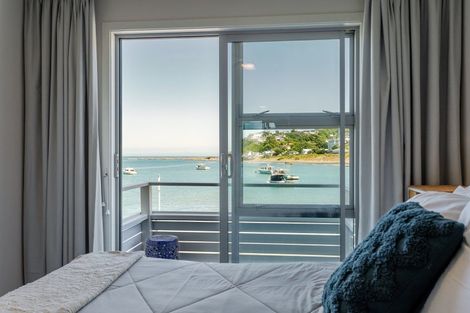 Photo of property in 3/222 The Esplanade, Island Bay, Wellington, 6023
