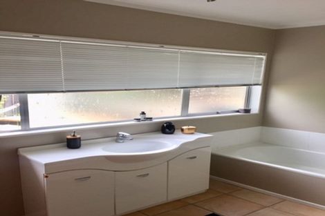 Photo of property in 37 Stapleford Crescent, Browns Bay, Auckland, 0630