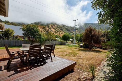 Photo of property in 33 Waitane Road, Oaro, Kaikoura, 7374