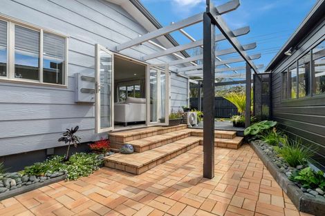 Photo of property in 2/1 Woodside Road, Massey, Auckland, 0614