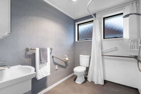 Photo of property in 5 Raeburn Place, Gore, 9710