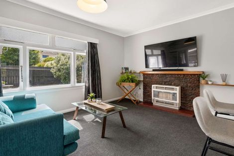 Photo of property in 64 Great North Road, Saint Johns Hill, Whanganui, 4500