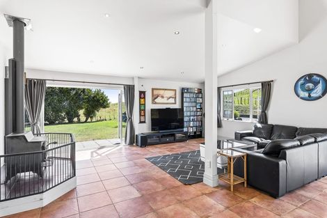 Photo of property in 125 Derham Road, Te Horo, Otaki, 5581