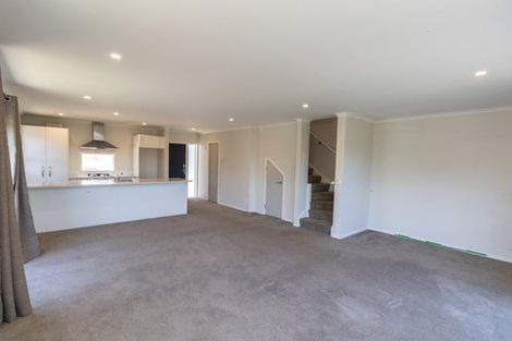 Photo of property in 1/20 Glanmire Road, Newlands, Wellington, 6037