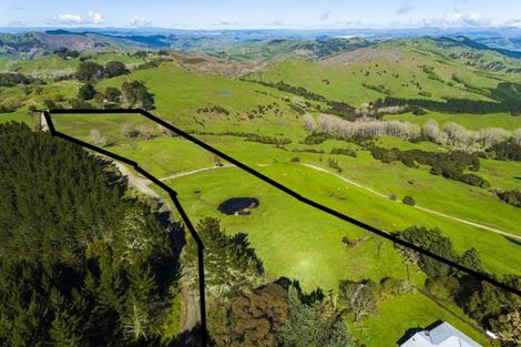 Photo of property in 1875 Kanakanaia Road, Whatatutu, Te Karaka, 4091