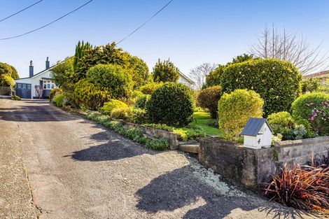 Photo of property in 4 Kitchener Terrace, Moturoa, New Plymouth, 4310