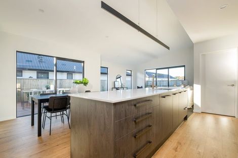 Photo of property in 32 Withers Crescent, Halswell, Christchurch, 8025