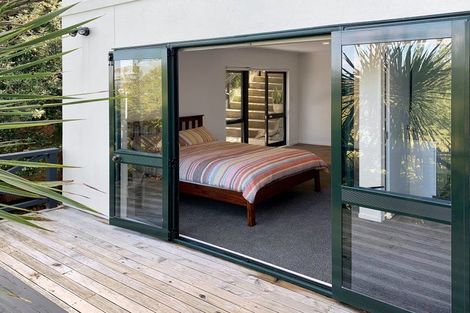 Photo of property in 2/2 Parr Terrace, Castor Bay, Auckland, 0620